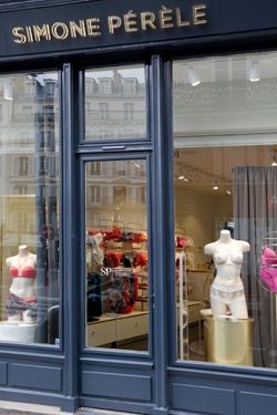 La Lingerie Simone P R Le Ouvre Une Premi Re Boutique Paris